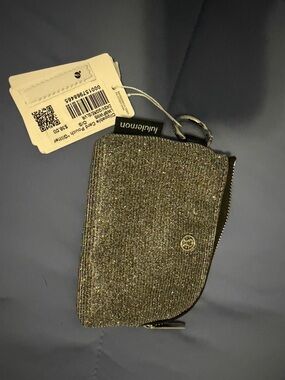 Lululemon Clipable Card Pouch – Silver Glitter – NWT